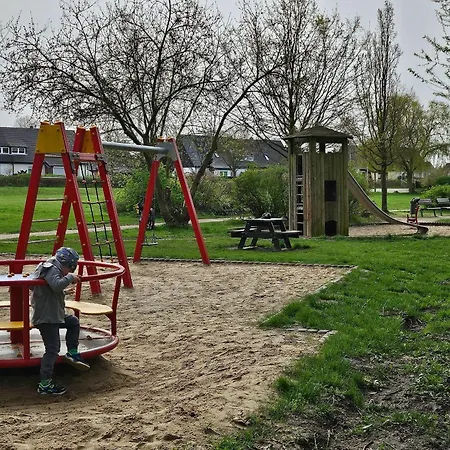 Ferienhaus-hus-stine-an-der-mueritz *