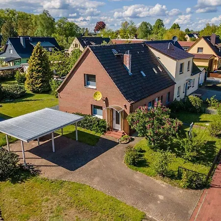 Ferienhaus-hus-stine-an-der-mueritz Dom wakacyjny Rechlin